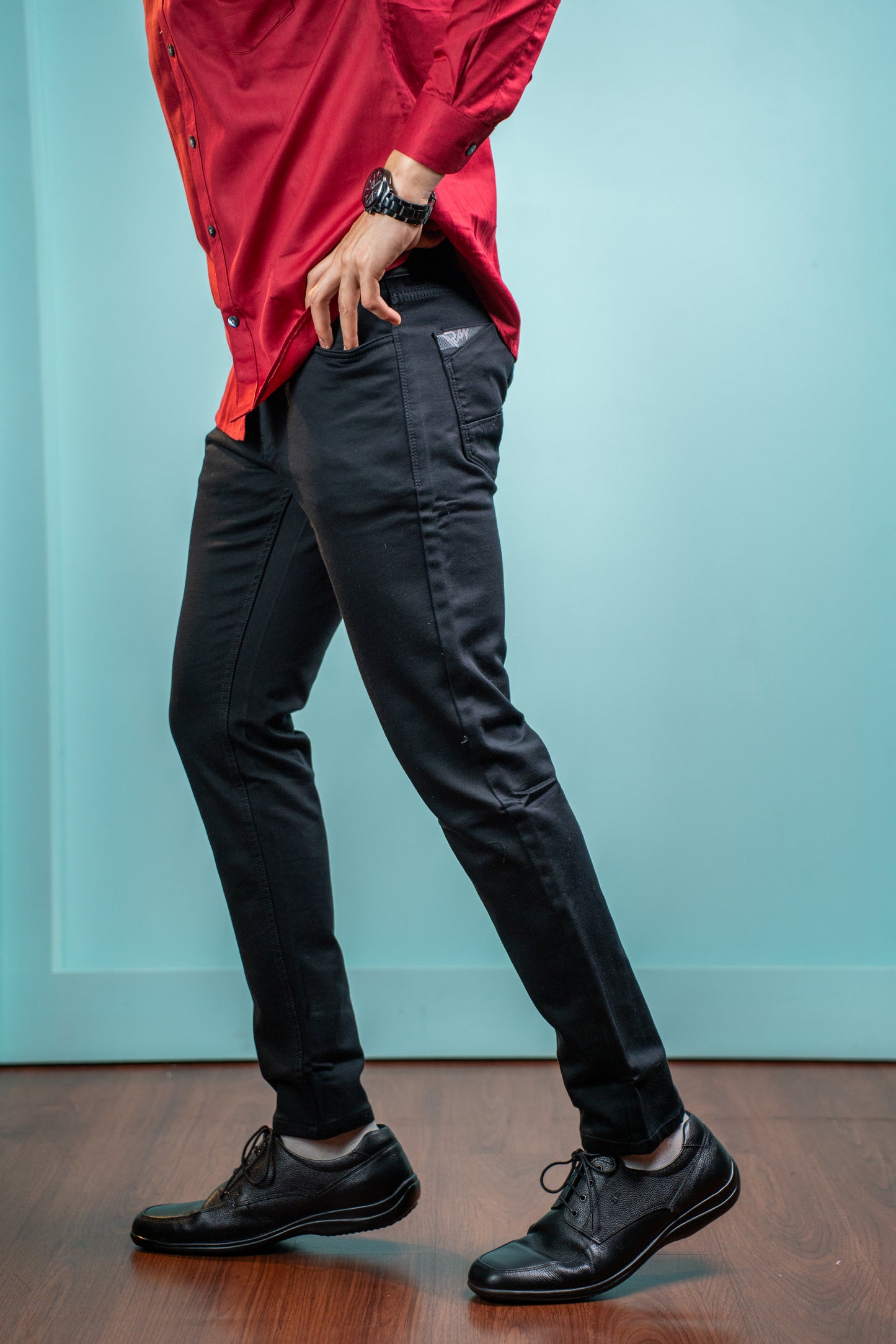 Black Slim-Fit Cotton Jeans