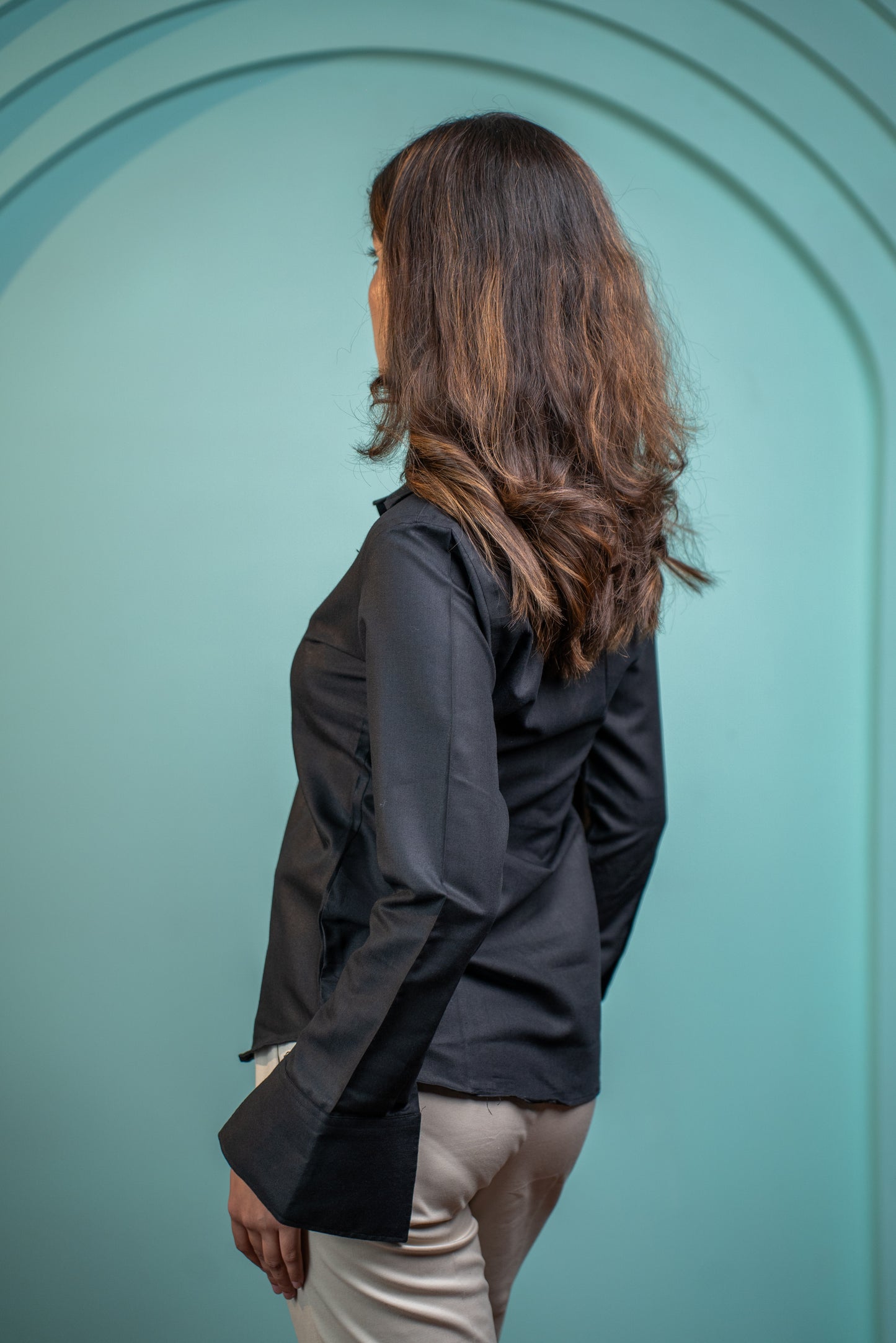 Blackline Slit-Cuff Cotton Shirt