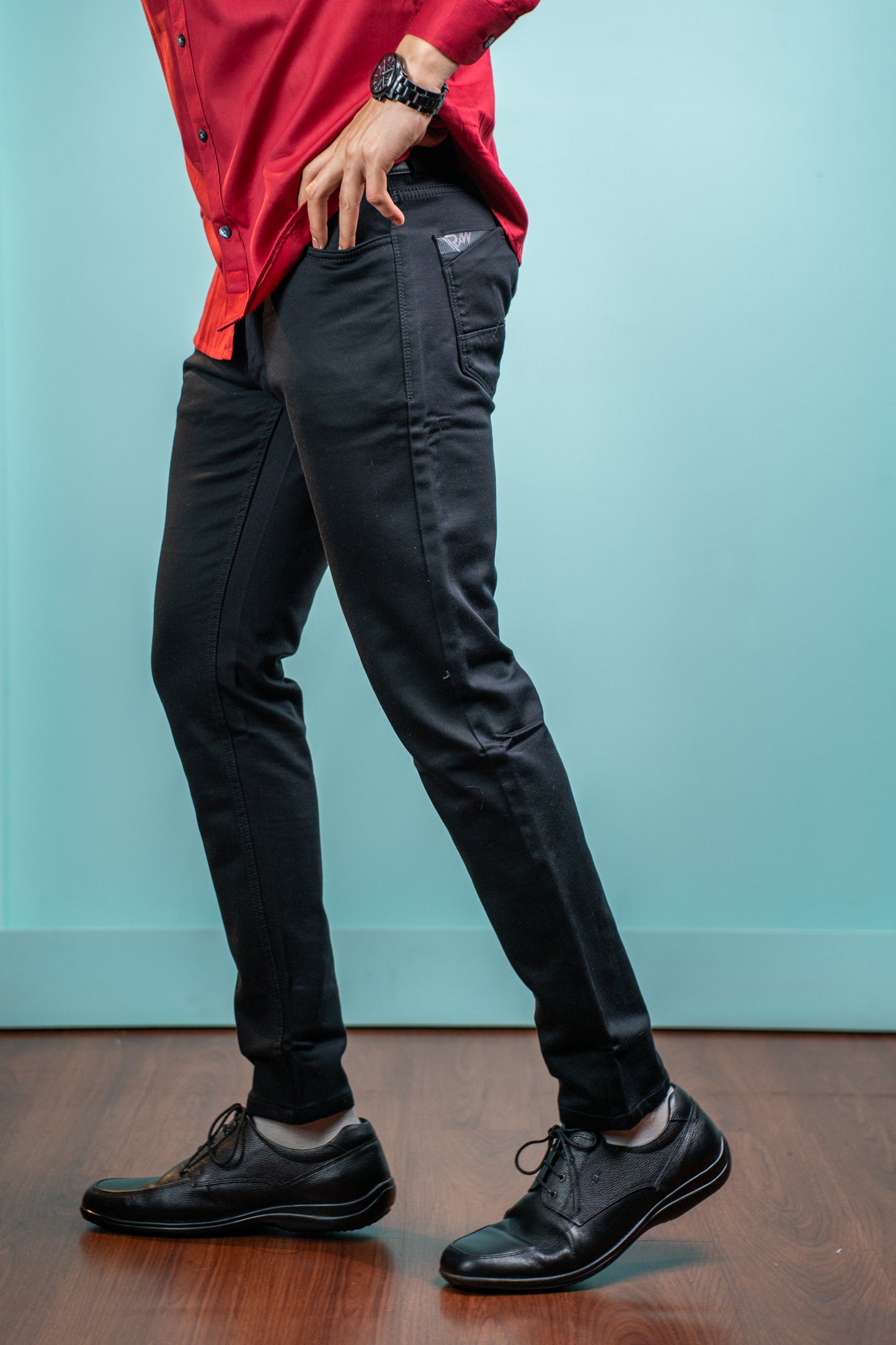 Black Slim-Fit Cotton Jeans